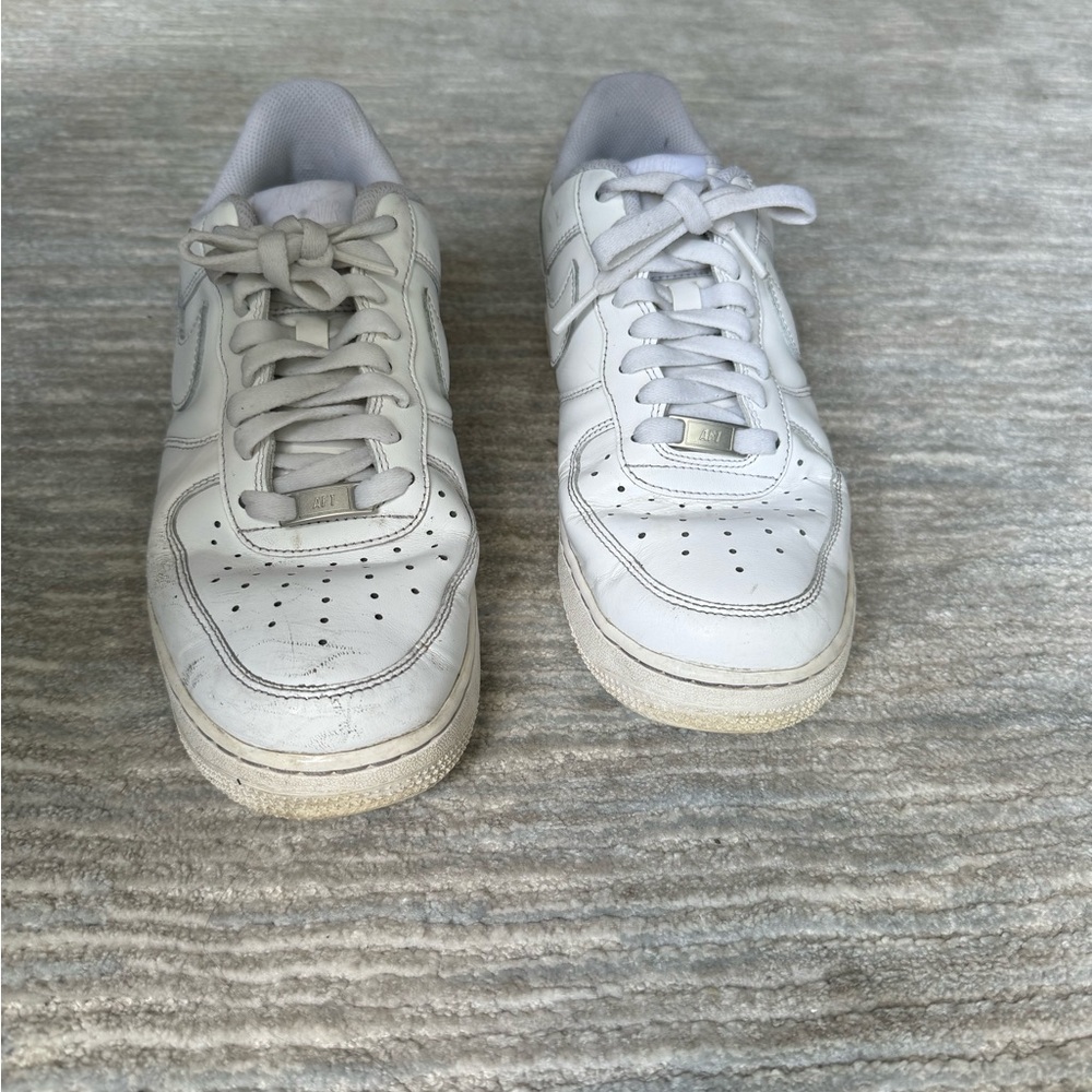 Nike Airforce-1 - Picture 3 of 8